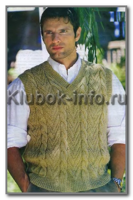 Безрукавка с V-вырезом и с узорами - фантазийный и косы. Размеры: 50