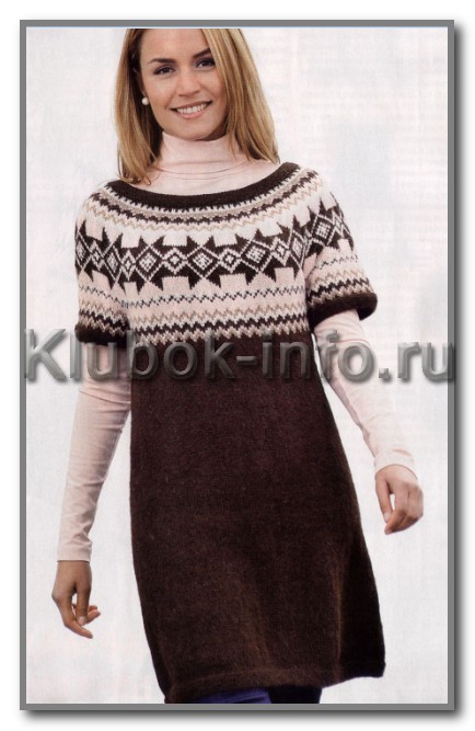 Туника с короткими рукавами реглан и жаккардовой кокеткой. Размеры: (36) 38 (40) 42 (44) 46
